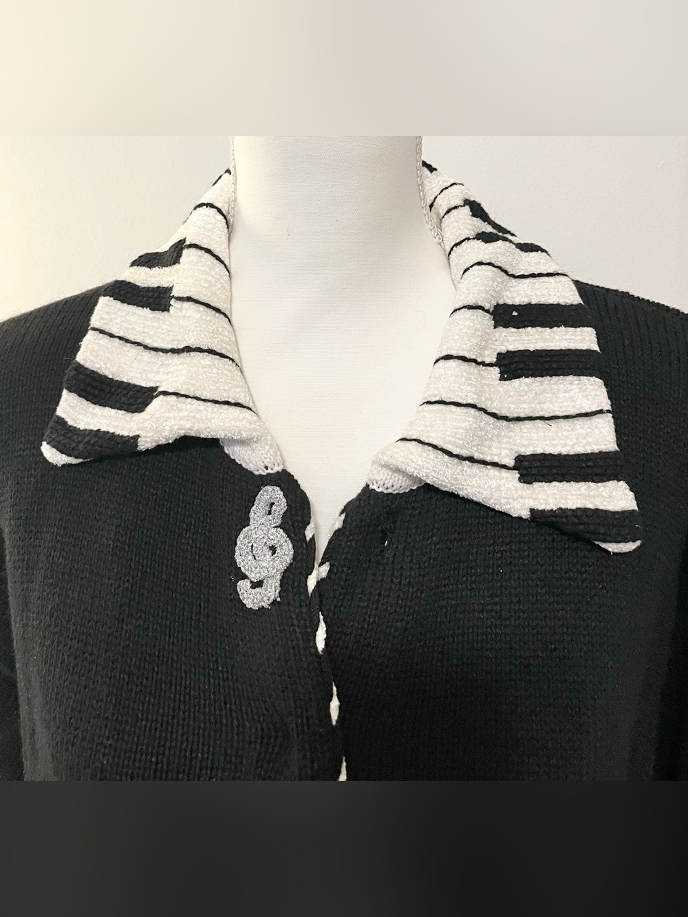 Gantos Vintage Musical Piano Themed Knit Sweater Cardigan Jacket. Size Medium - Picture 3 of 7